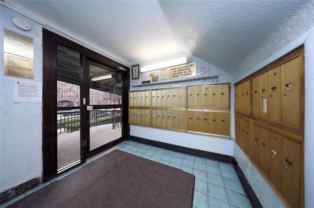 393 Avenue S - Photo 1