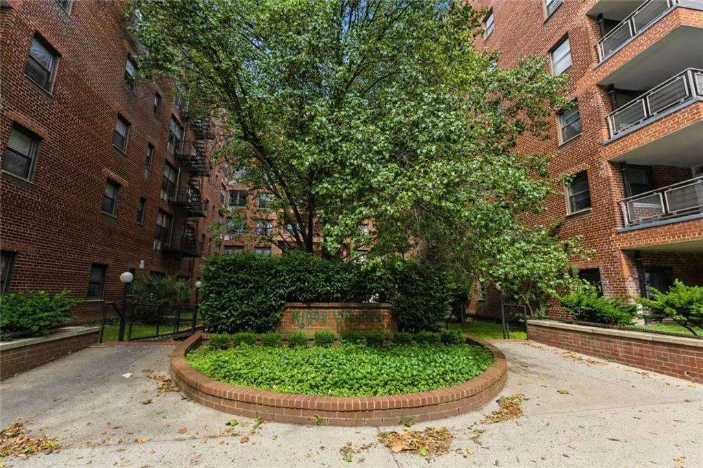 https://bt-photos.global.ssl.fastly.net/brooklyn/orig_boomver_1_501847-2.jpg