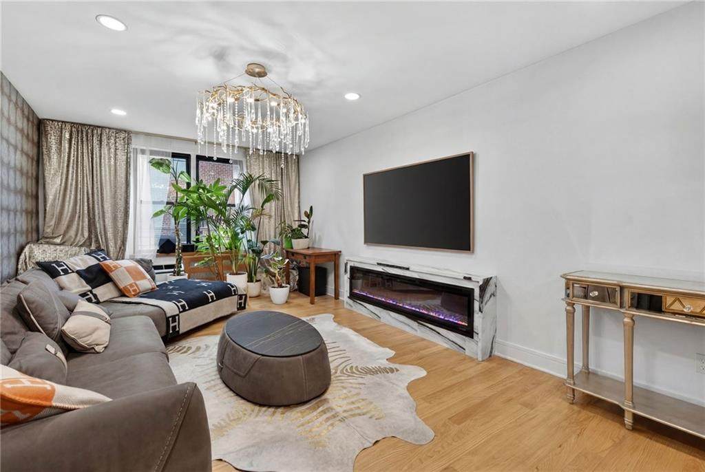 https://bt-photos.global.ssl.fastly.net/brooklyn/orig_boomver_1_501887-2.jpg