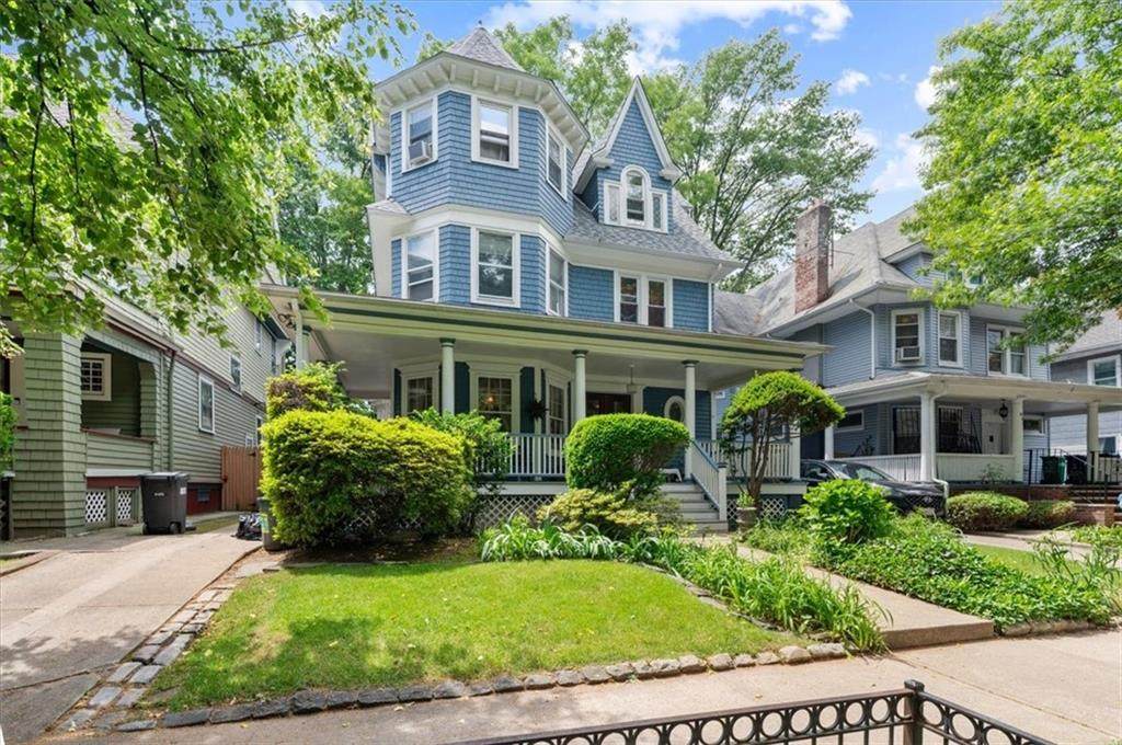 644 24th Street - Photo 1