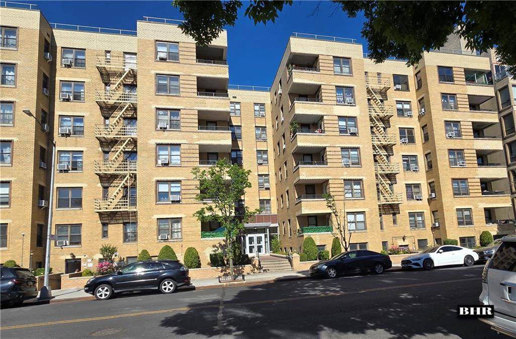 150 End Avenue - Photo 1