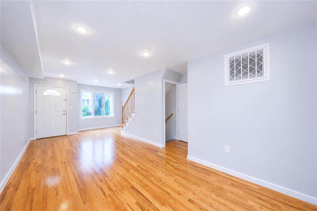 https://bt-photos.global.ssl.fastly.net/brooklyn/orig_boomver_1_502684-2.jpg