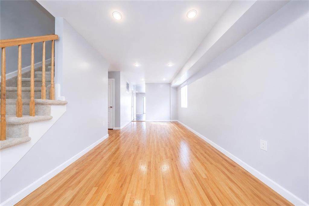 https://bt-photos.global.ssl.fastly.net/brooklyn/orig_boomver_1_502684-2.jpg
