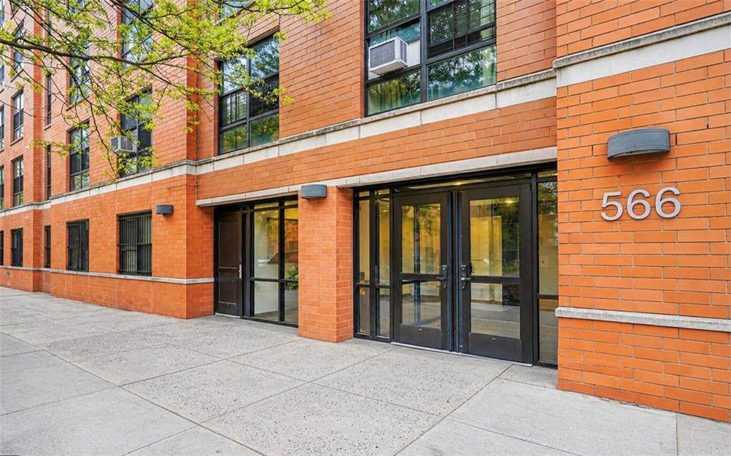 https://bt-photos.global.ssl.fastly.net/brooklyn/orig_boomver_1_502854-2.jpg
