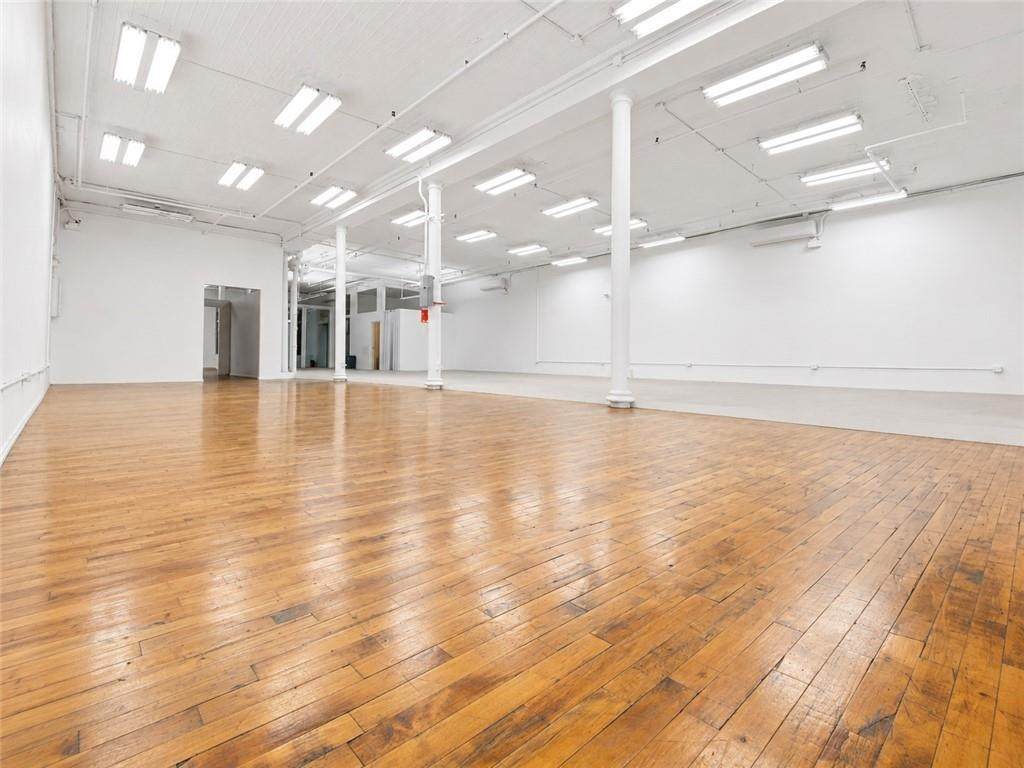 424 Broadway - Photo 1