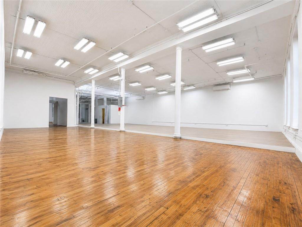 https://bt-photos.global.ssl.fastly.net/brooklyn/orig_boomver_1_503173-2.jpg