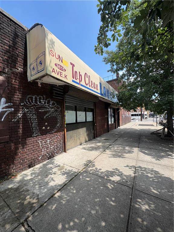 https://bt-photos.global.ssl.fastly.net/brooklyn/orig_boomver_1_503916-2.jpg