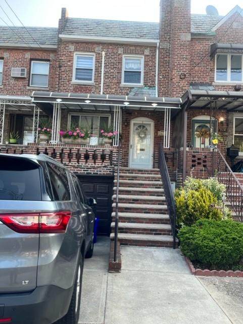 2016 Gerritsen Avenue - Photo 1