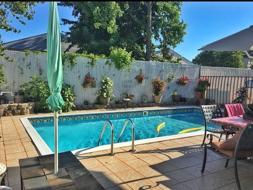 945 Stafford Avenue - Photo 1