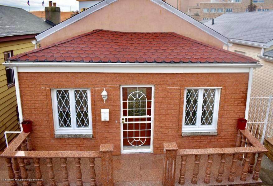 10 Hitchings Avenue - Photo 1