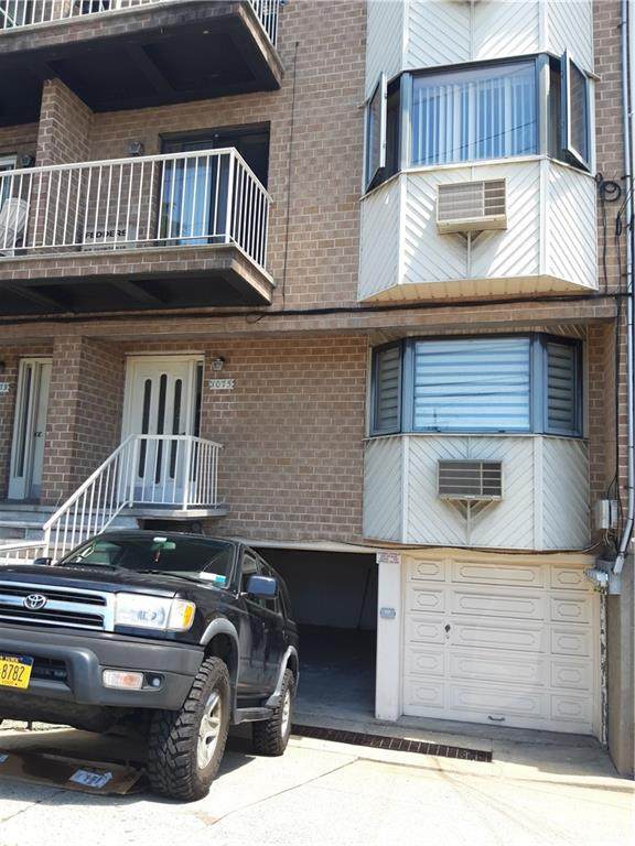 1075 72 Street - Photo 1