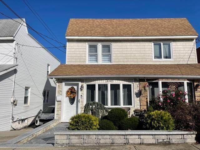 2045 74 Street - Photo 1