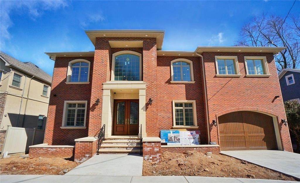 55 Goff Avenue - Photo 1