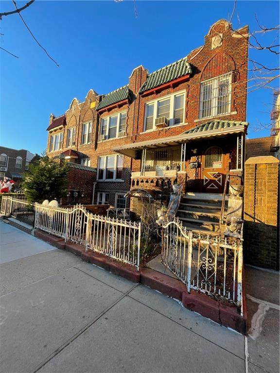 205 Avenue P - Photo 1