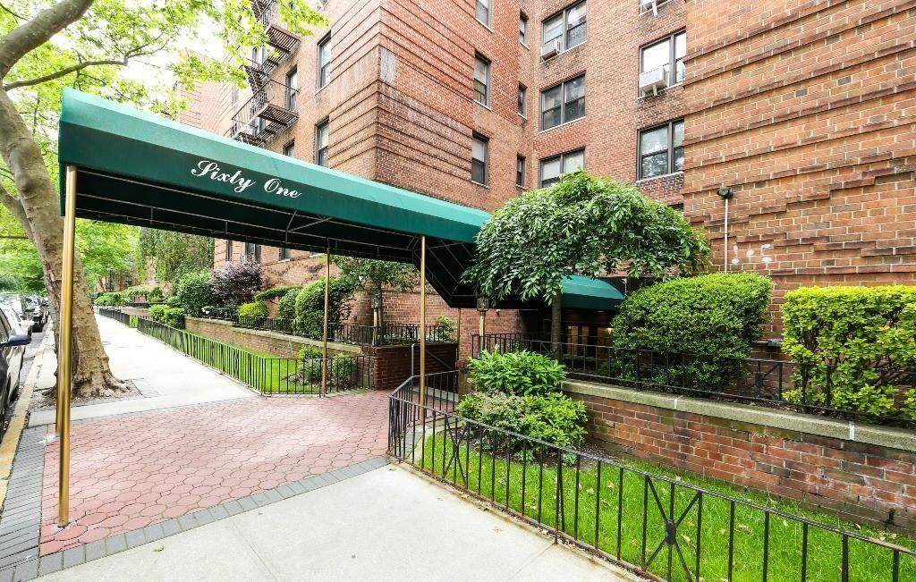 61 Oliver Street - Photo 1