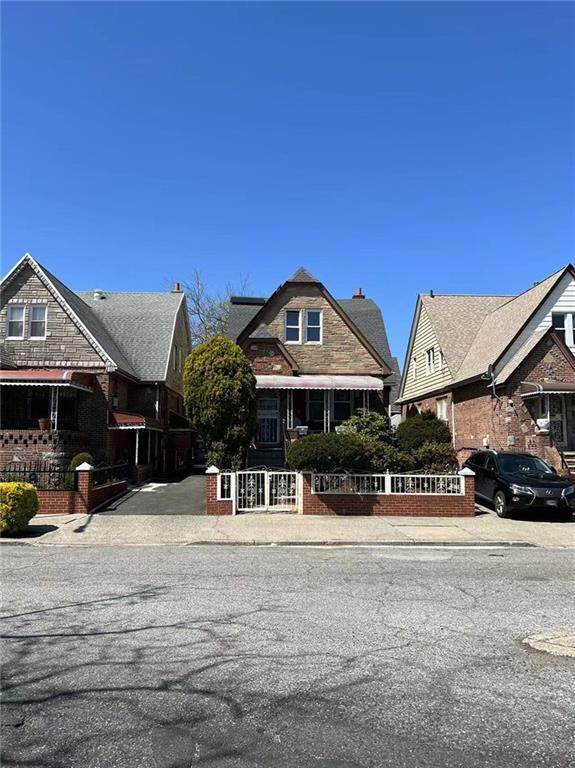 4577 Kings Highway - Photo 1