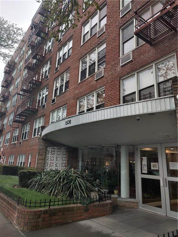 1530 8th Street - Photo 1