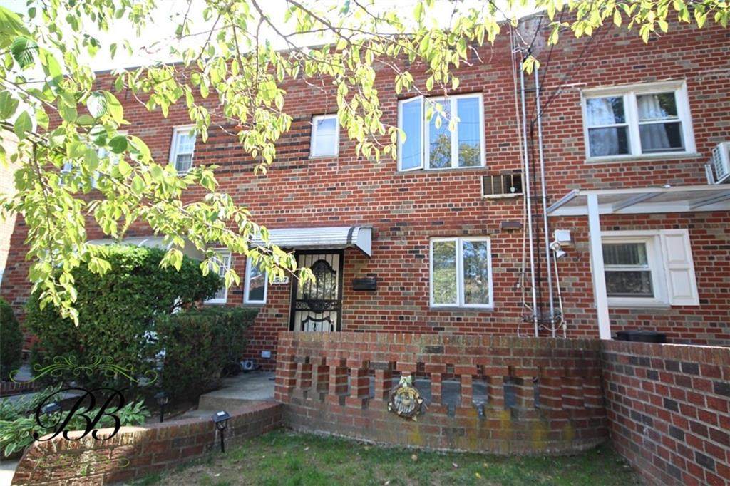2537 East 63rd Street - Photo 1
