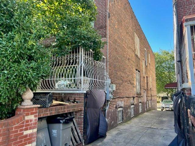 752 53rd Street - Photo 1