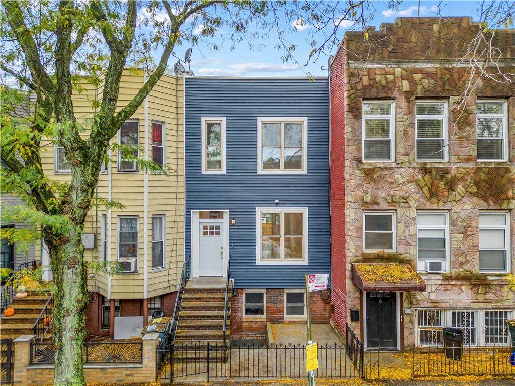 8 Jardine Place - Photo 1