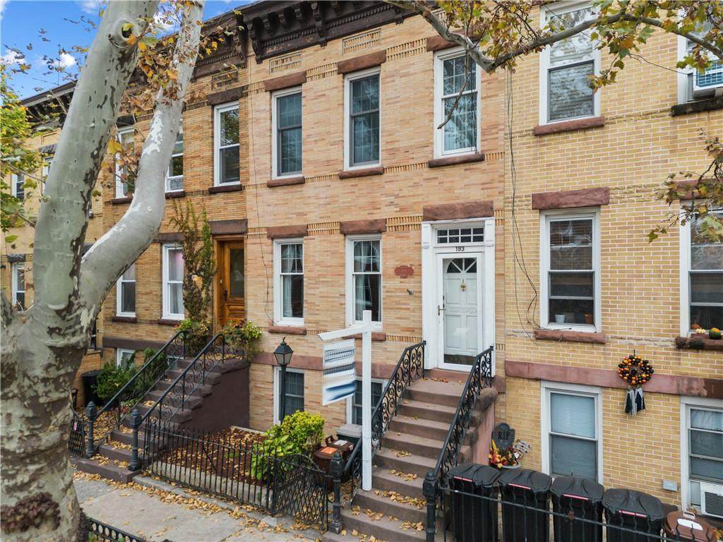 193 29th Street - Photo 1