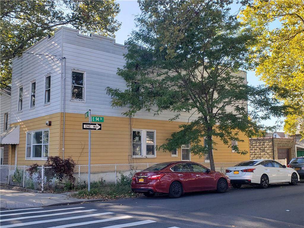 95 Conklin Avenue - Photo 1