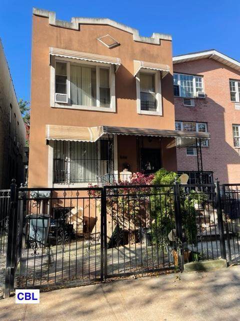 544 Hinsdale Street - Photo 1