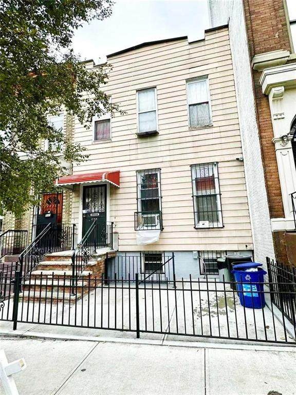 539 46th Street - Photo 1