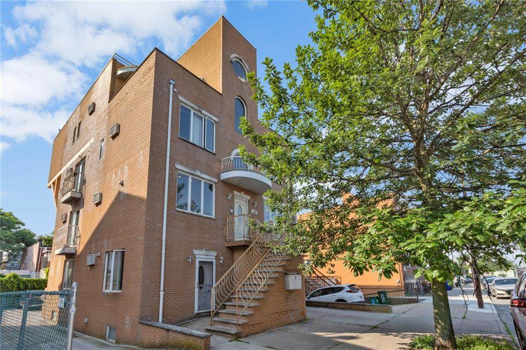 135 28th Avenue - Photo 1