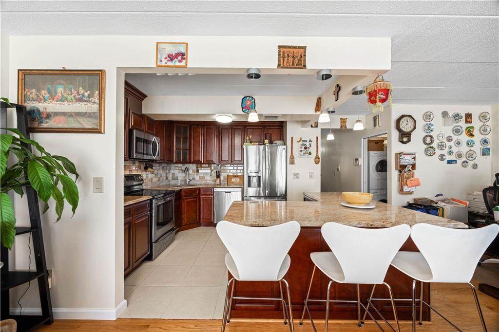 10815 Seaview Avenue - Photo 1