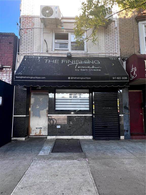 1937 Mcdonald Avenue - Photo 1