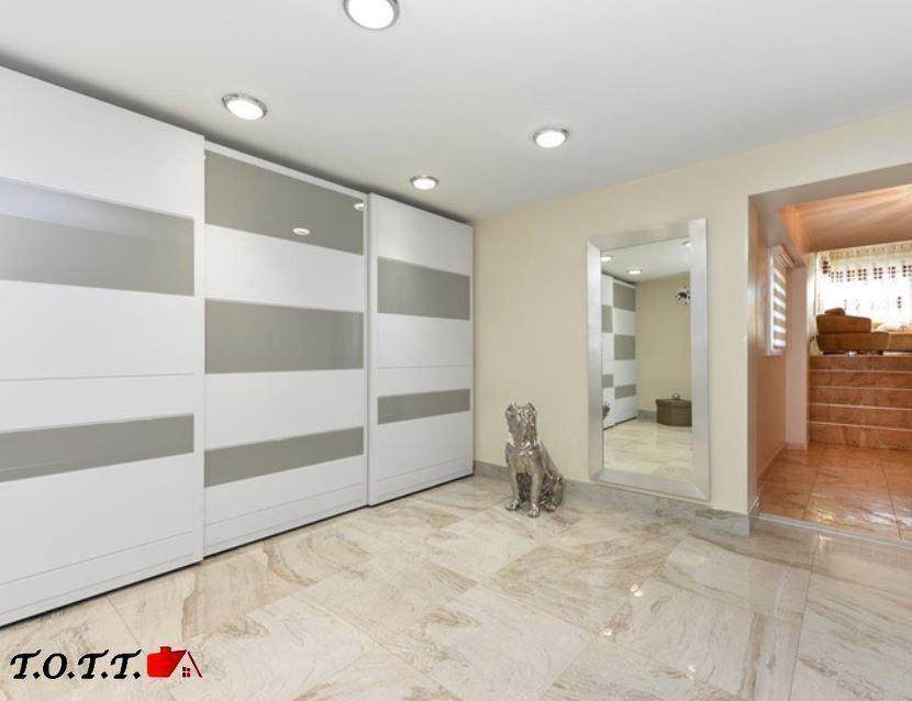 298 Whitman Drive - Photo 1