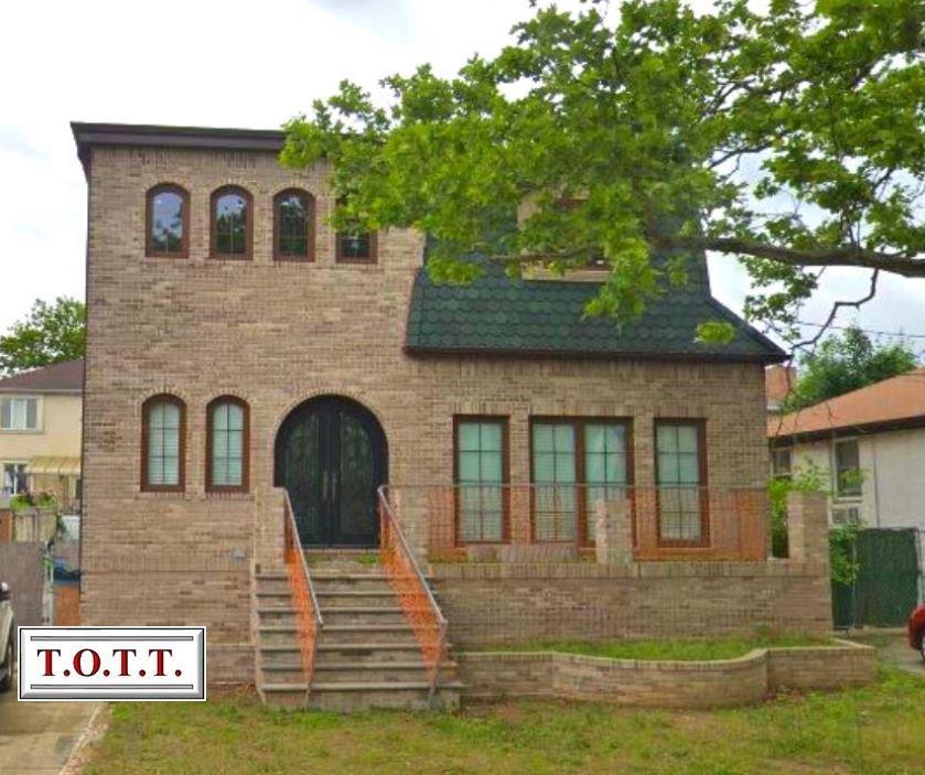2272 65 Street - Photo 1