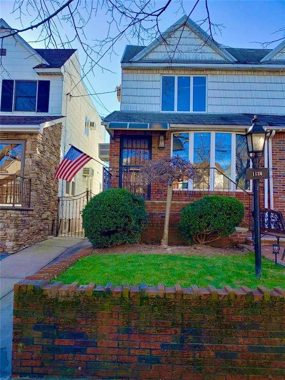 1126 77 Street - Photo 1