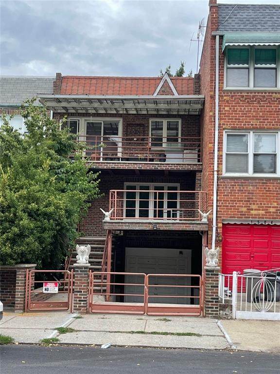 1506 Dahill Road - Photo 1
