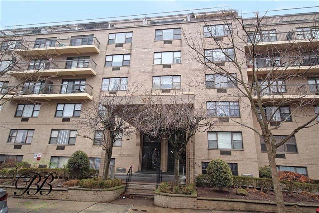 175 Zoe Street - Photo 1