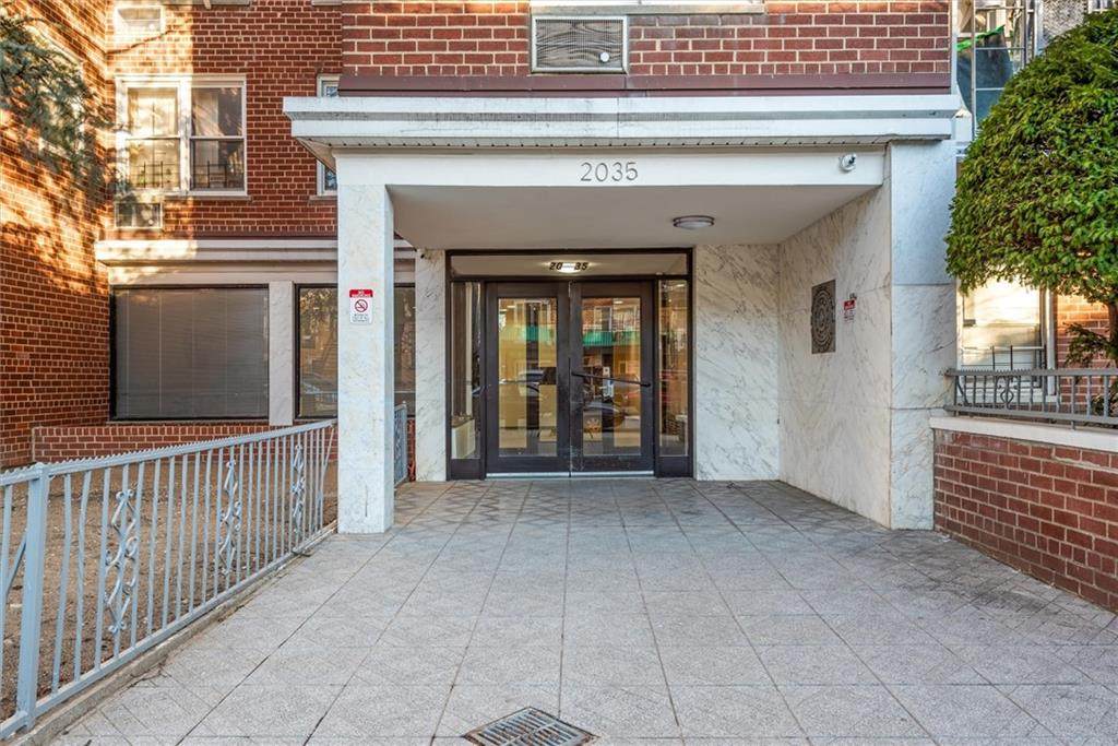 2035 7th Street - Photo 1