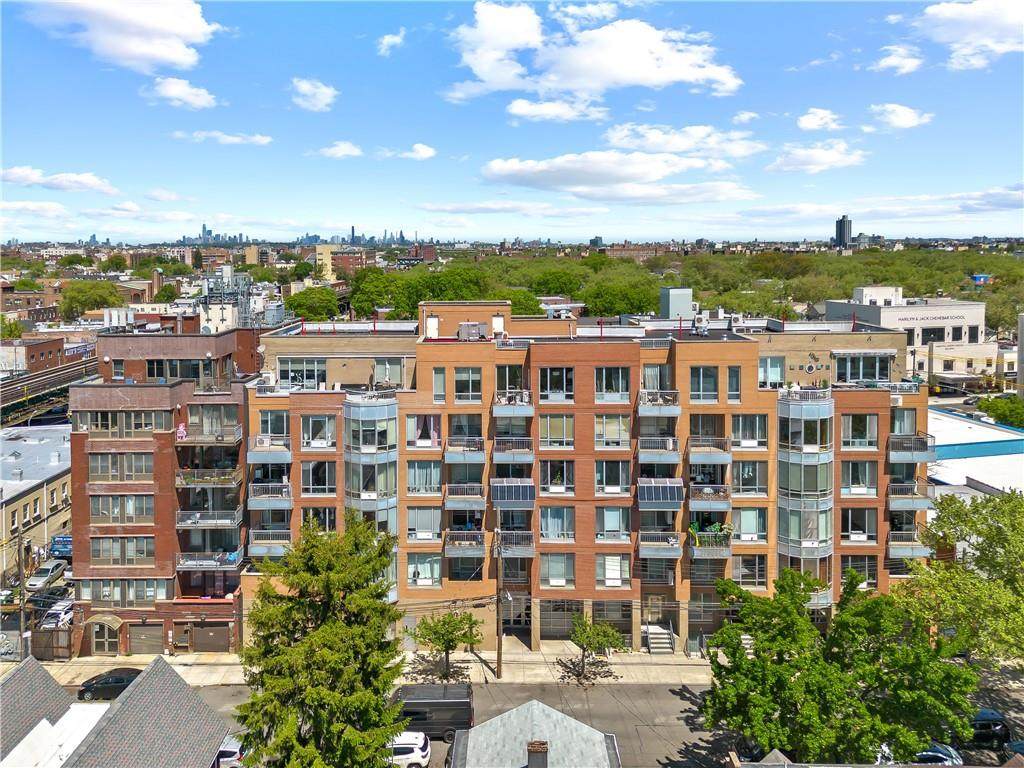 71 Village Rd North - Photo 1