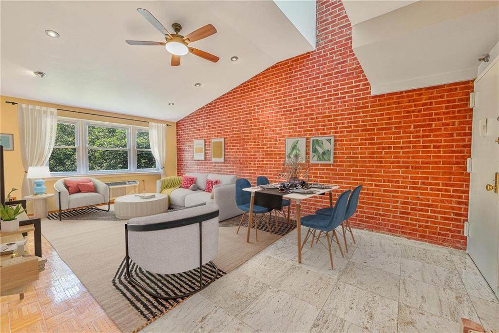 122 Prospect Park - Photo 1