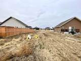 1911 61 Avenue - Photo 2