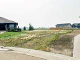 6927 Meadowview Close - Photo 4