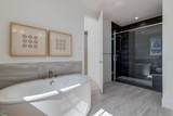 90 Treeline Gardens - Photo 29