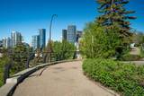 910 Centre Avenue - Photo 33
