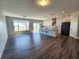 160 Howse Crescent - Photo 3