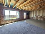 160 Howse Crescent - Photo 42