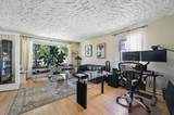2326 19 Street - Photo 3
