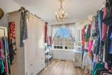 3 Lyle Close - Photo 36