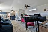 2037 Sunflower Crescent - Photo 10