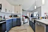 2037 Sunflower Crescent - Photo 17