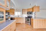 172 Clausen Crescent - Photo 8